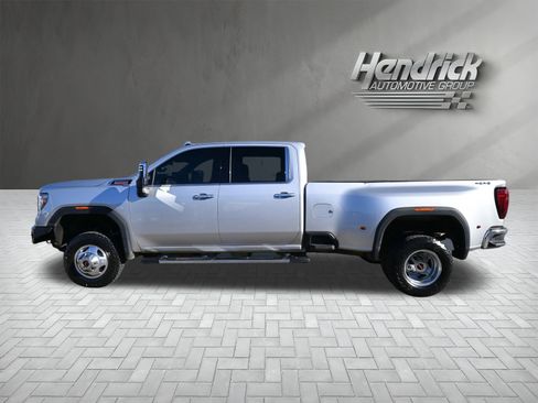 Used 2021 GMC Sierra 3500 SLT w/ SLT Convenience Package image 8