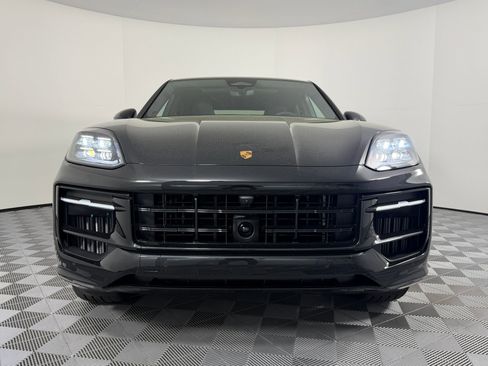 New 2026 Porsche Cayenne GTS image 6