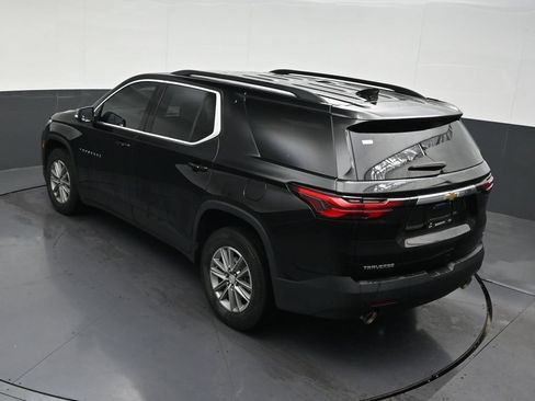 Used 2023 Chevrolet Traverse LT FWD image 18