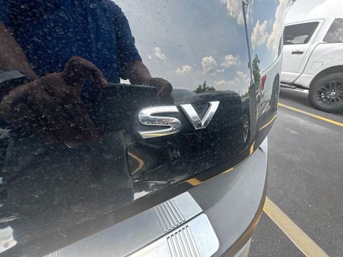 Used 2023 Nissan Rogue SV FWD image 27
