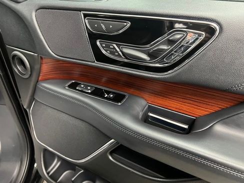 Used 2024 Lincoln Navigator Reserve image 58