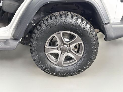 Used 2023 Jeep Wrangler Unlimited Sport AWD/4WD image 36