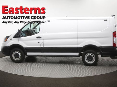 Used 2019 Ford Transit 250 130 Low Roof RWD image 64