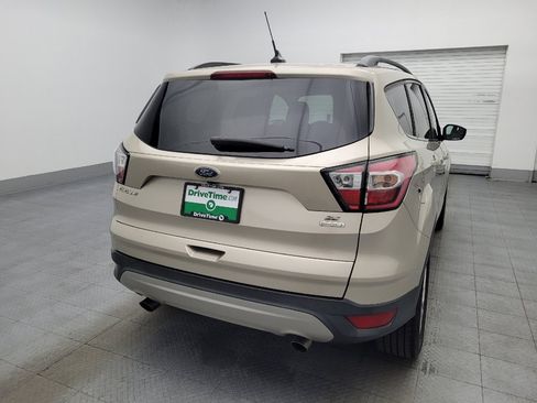 Used 2018 Ford Escape SE w/ SE Sync 3 Package FWD image 7