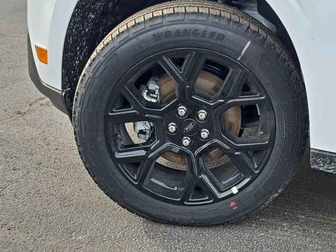 New 2025 Ford Maverick Lariat w/ Black Appearance Package image 57