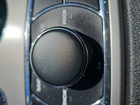 Certified 2022 Jeep Grand Cherokee Limited image 24