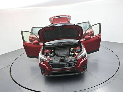 Used 2023 Subaru Forester Premium AWD/4WD image 45