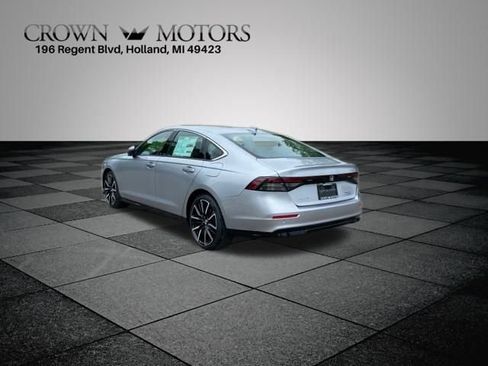 New 2025 Honda Accord Touring image 5