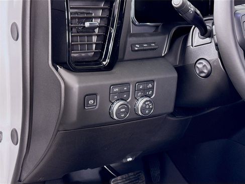 New 2026 GMC Sierra 1500 AT4 w/ AT4 Premium Package AWD/4WD image 4
