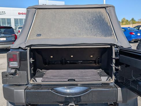 Used 2014 Jeep Wrangler Unlimited Sport AWD/4WD image 24