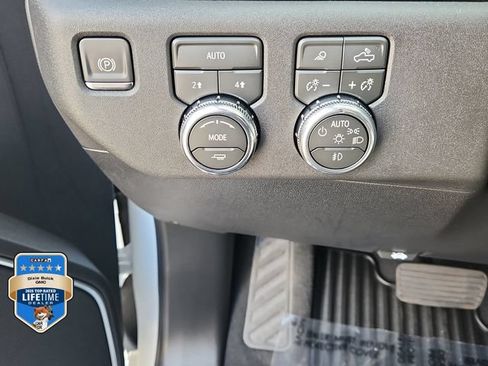 New 2026 GMC Sierra 1500 Elevation w/ Preferred Package AWD/4WD image 20