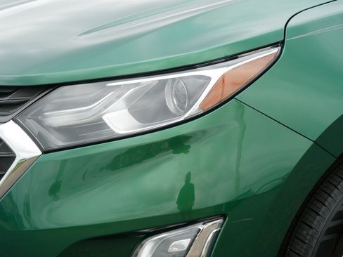 Used 2019 Chevrolet Equinox LT FWD image 16