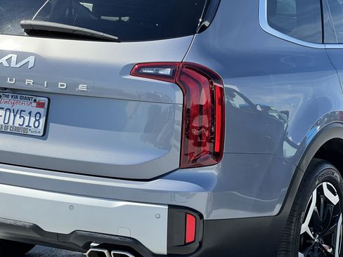 Used 2023 Kia Telluride S w/ S Sunroof Package image 8