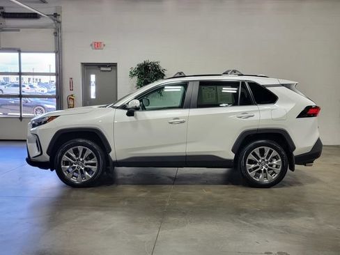 Used 2024 Toyota RAV4 XLE Premium w/ Weather Package AWD/4WD image 8