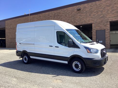 Used 2024 Ford Transit 250 148 High Roof RWD image 1