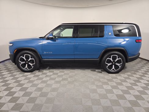Used 2024 Rivian R1S Adventure Dual AWD/4WD image 2