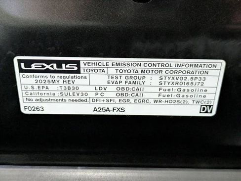 Used 2025 Lexus ES 300h w/ Premium Package FWD image 25
