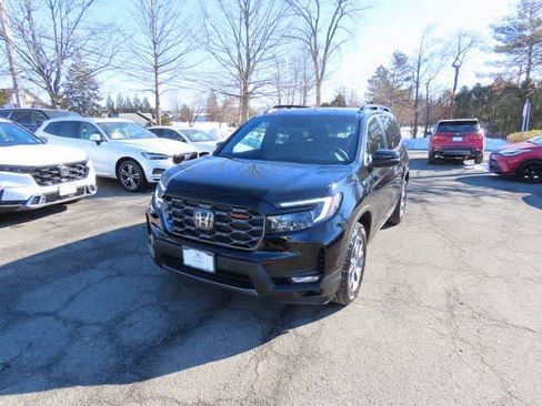 Certified 2023 Honda Passport TrailSport image 1