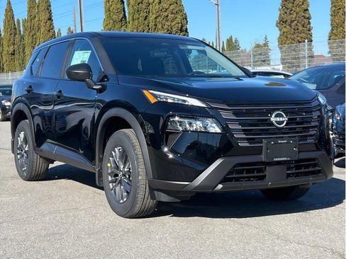 New 2026 Nissan Rogue S image 3