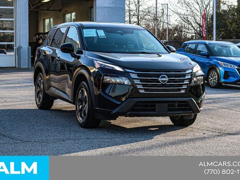 Used 2024 Nissan Rogue SV image 6