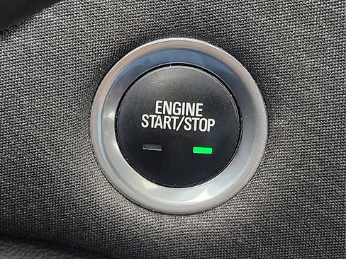 Used 2023 Chevrolet Malibu LT image 17