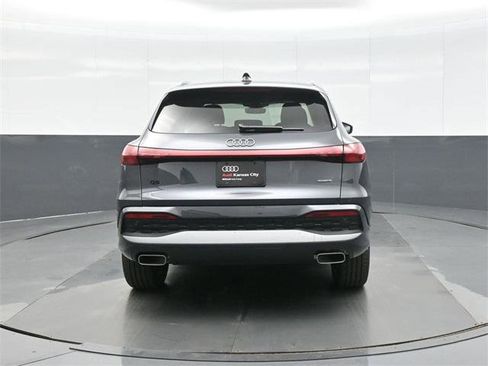 New 2025 Audi Q5 Premium image 6