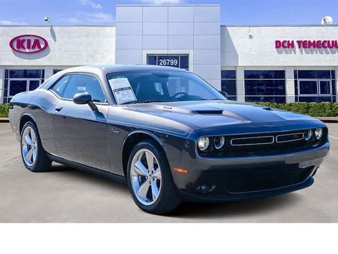 Used 2015 Dodge Challenger R/T Plus image 3