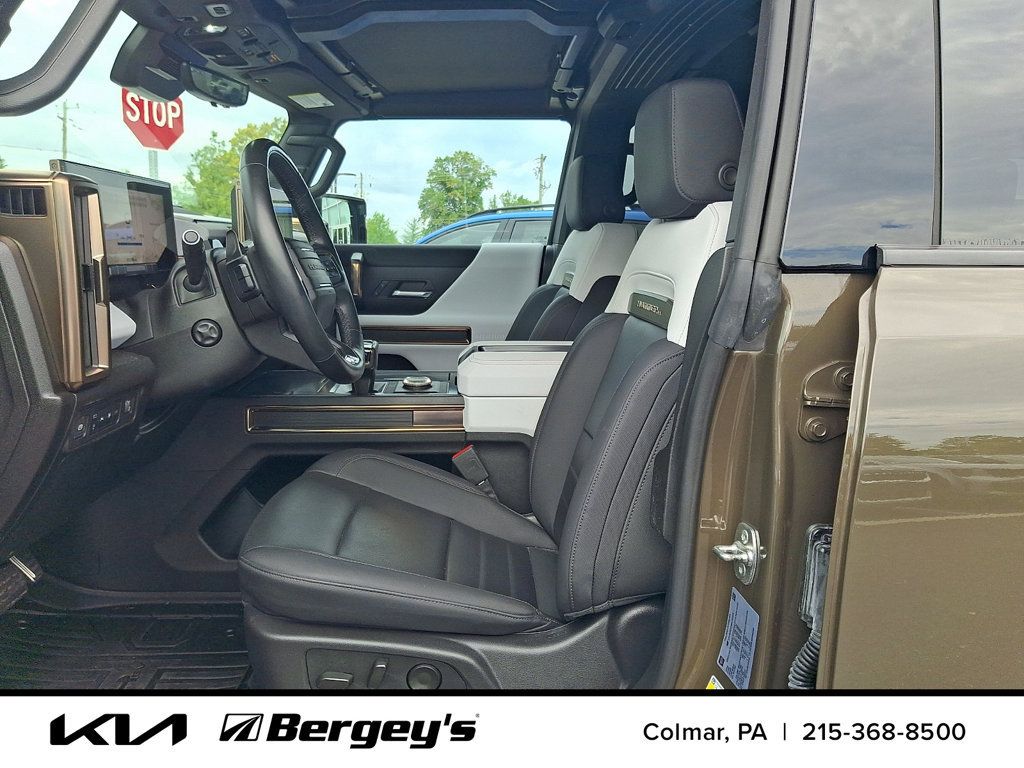 Used 2024 GMC Hummer EV 3X w/ LPO, Illumination Package AWD/4WD image 16
