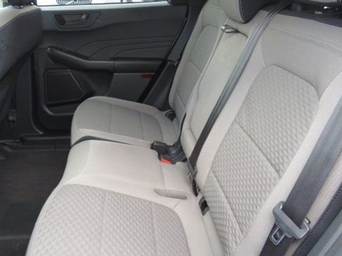 Certified 2022 Ford Escape SE w/ SE Sport Appearance Package image 6