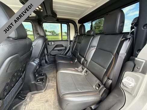 Used 2023 Jeep Gladiator Mojave w/ Cold Weather Group AWD/4WD image 13