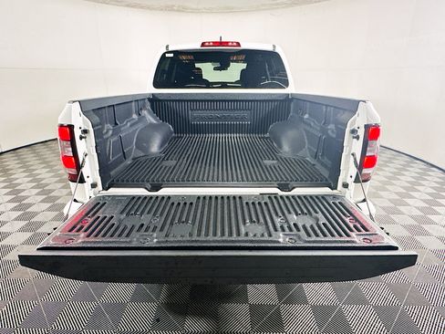 Used 2023 Nissan Frontier SV AWD/4WD image 31