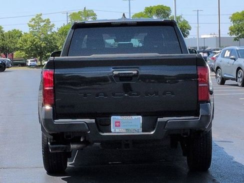 Certified 2025 Toyota Tacoma SR5 AWD/4WD image 6