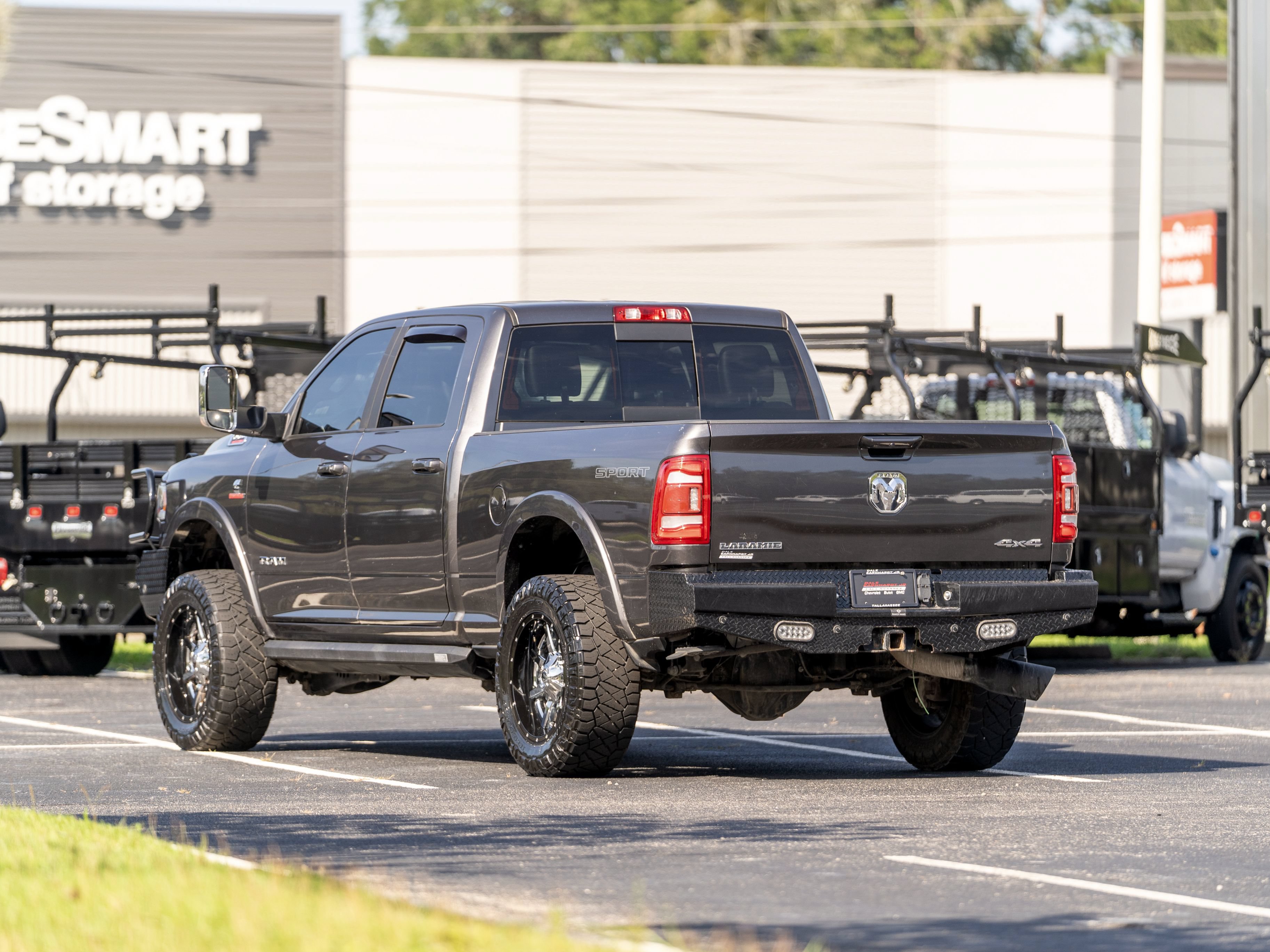 Used 2022 RAM 2500 Laramie AWD/4WD image 3