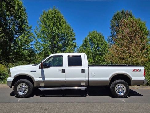 Used 2006 Ford F350 Lariat AWD/4WD image 4