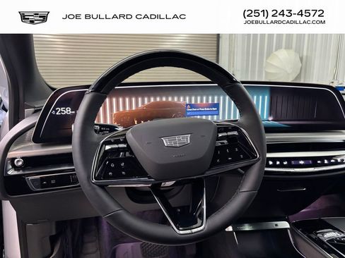 New 2026 Cadillac Lyriq Sport w/ LPO, Floor Liner Package AWD/4WD image 7