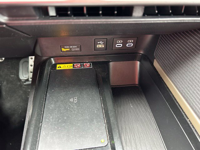 Used 2026 Toyota Camry SE FWD image 15