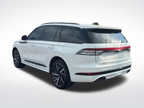 Certified 2025 Lincoln Aviator Black Label w/ Jet Appearance Package AWD/4WD image 3