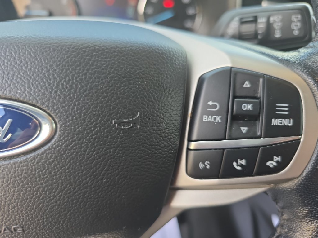 Used 2022 Ford Explorer XLT w/ Equipment Group 202A RWD image 15