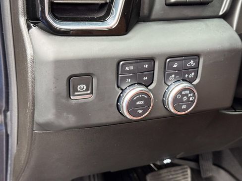 Used 2024 GMC Sierra 1500 Denali Ultimate image 32