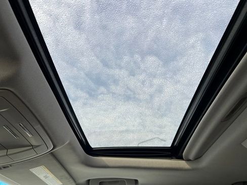 Used 2019 Chevrolet Tahoe Premier w/ Premier Plus Edition image 22