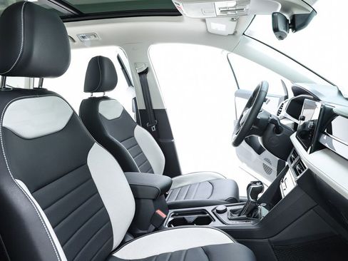 New 2026 Volkswagen Taos SEL image 73