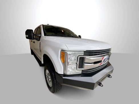 Used 2017 Ford F350 XLT w/ XLT Value Package image 2