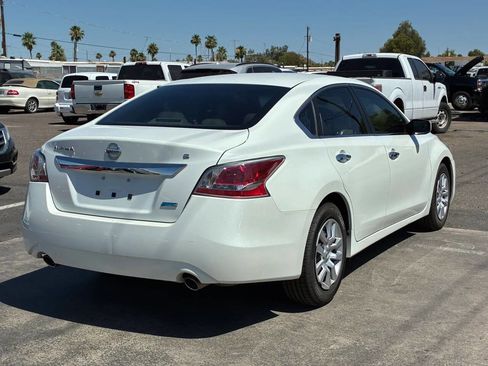 Used 2014 Nissan Altima 2.5 S FWD image 7