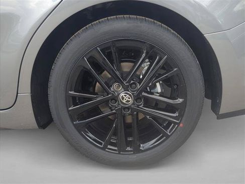 Used 2026 Toyota Camry SE w/ Convenience Package FWD image 9