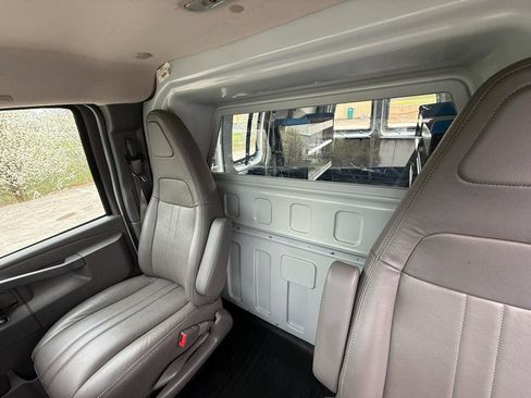 Used 2019 Chevrolet Express 2500 w/ Driver Convenience Package image 26
