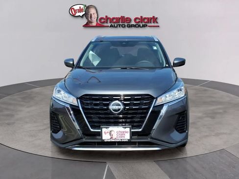 Used 2024 Nissan Kicks SV FWD image 8