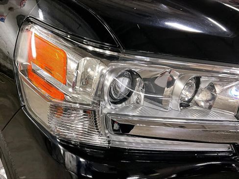 Certified 2017 Toyota Land Cruiser image 25