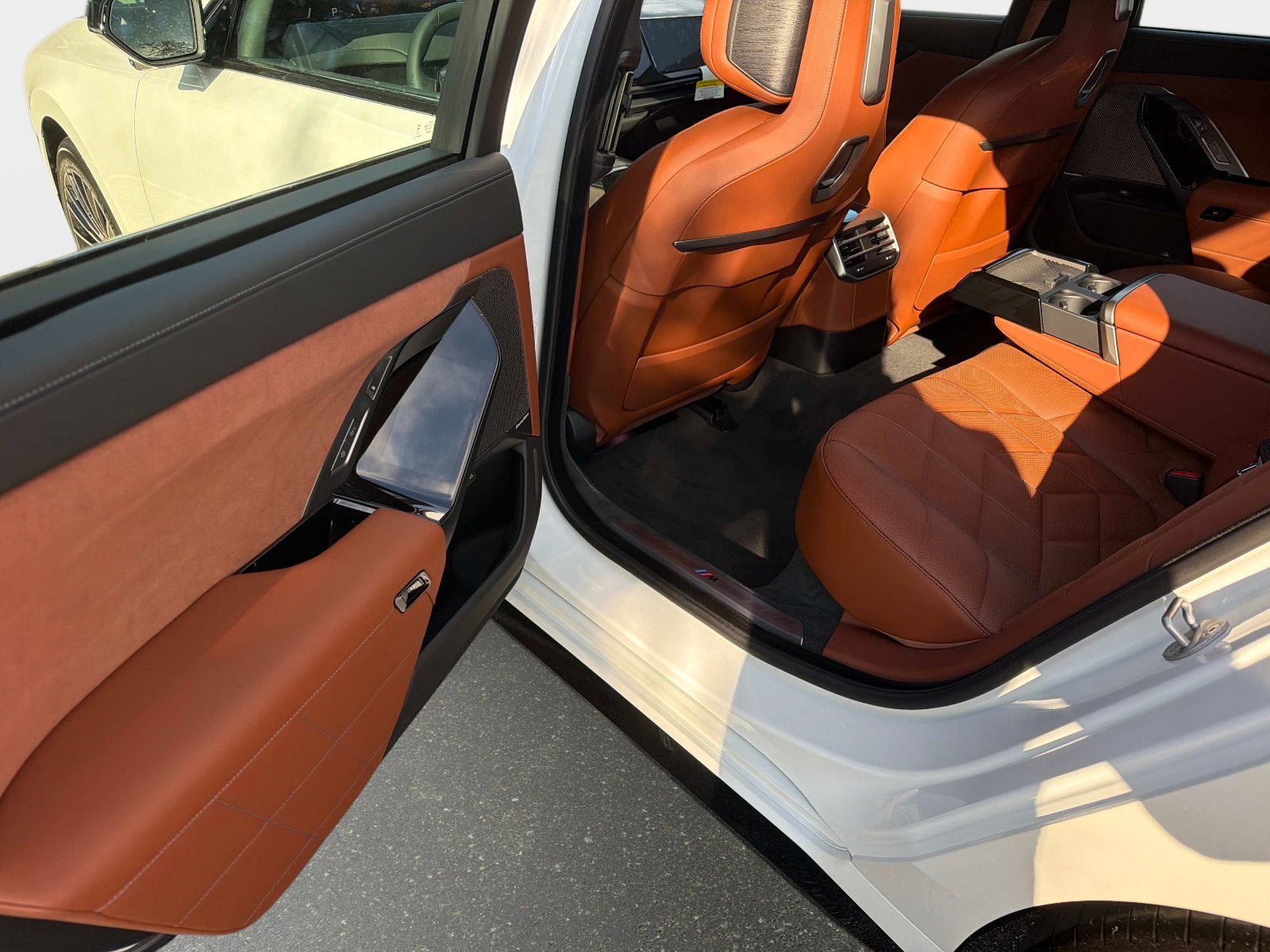 New 2027 BMW i7 xDrive50 w/ Executive Package AWD/4WD image 11