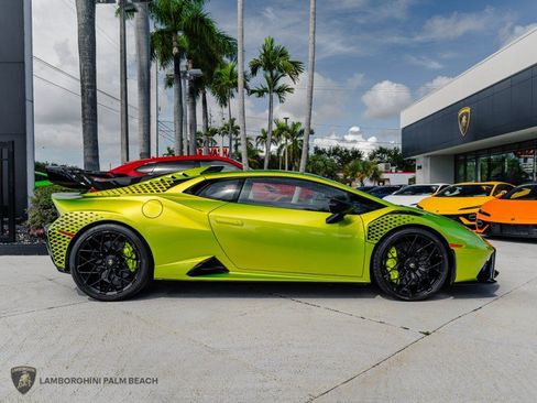 Used 2023 Lamborghini Huracan STO RWD image 7