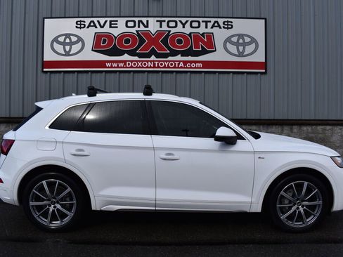 Used 2021 Audi Q5 e Premium Plus image 8